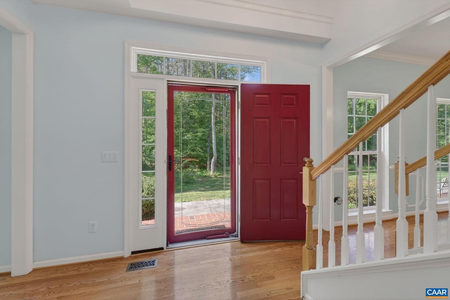 504 Willow Ridge Rd photo 3