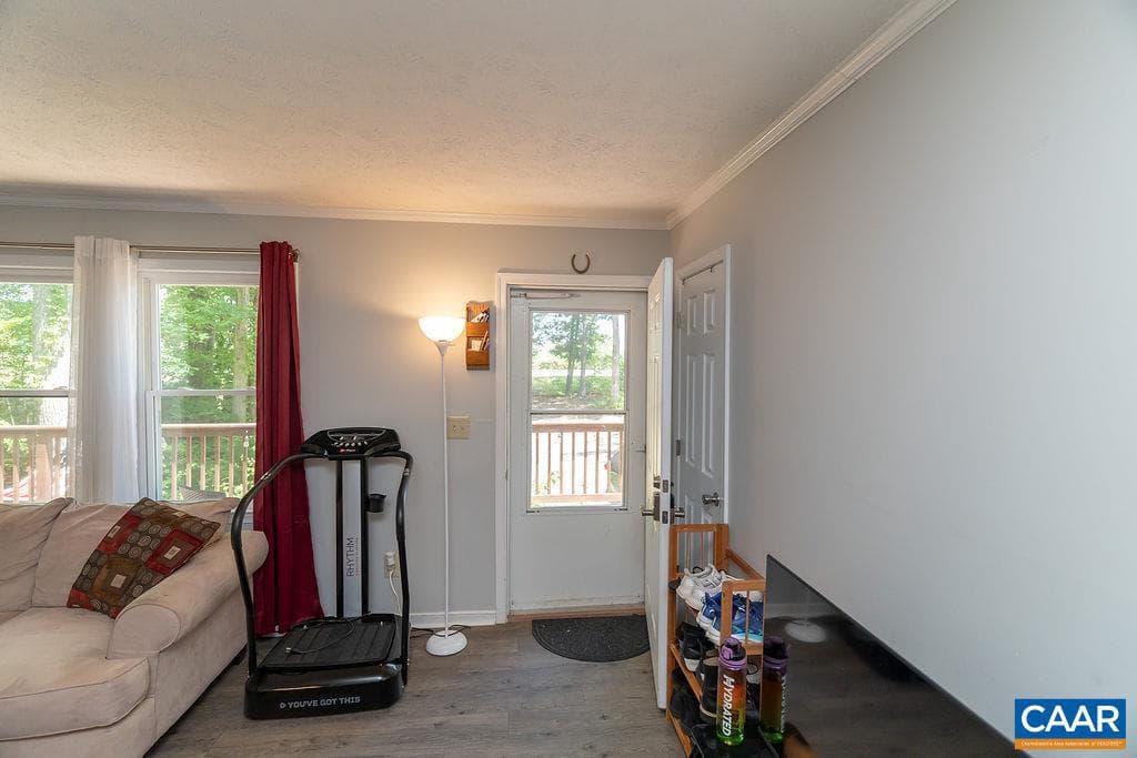 6920 Albevanna Spring Rd photo 4