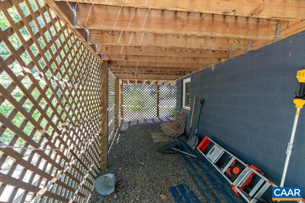 6920 Albevanna Spring Rd photo 43