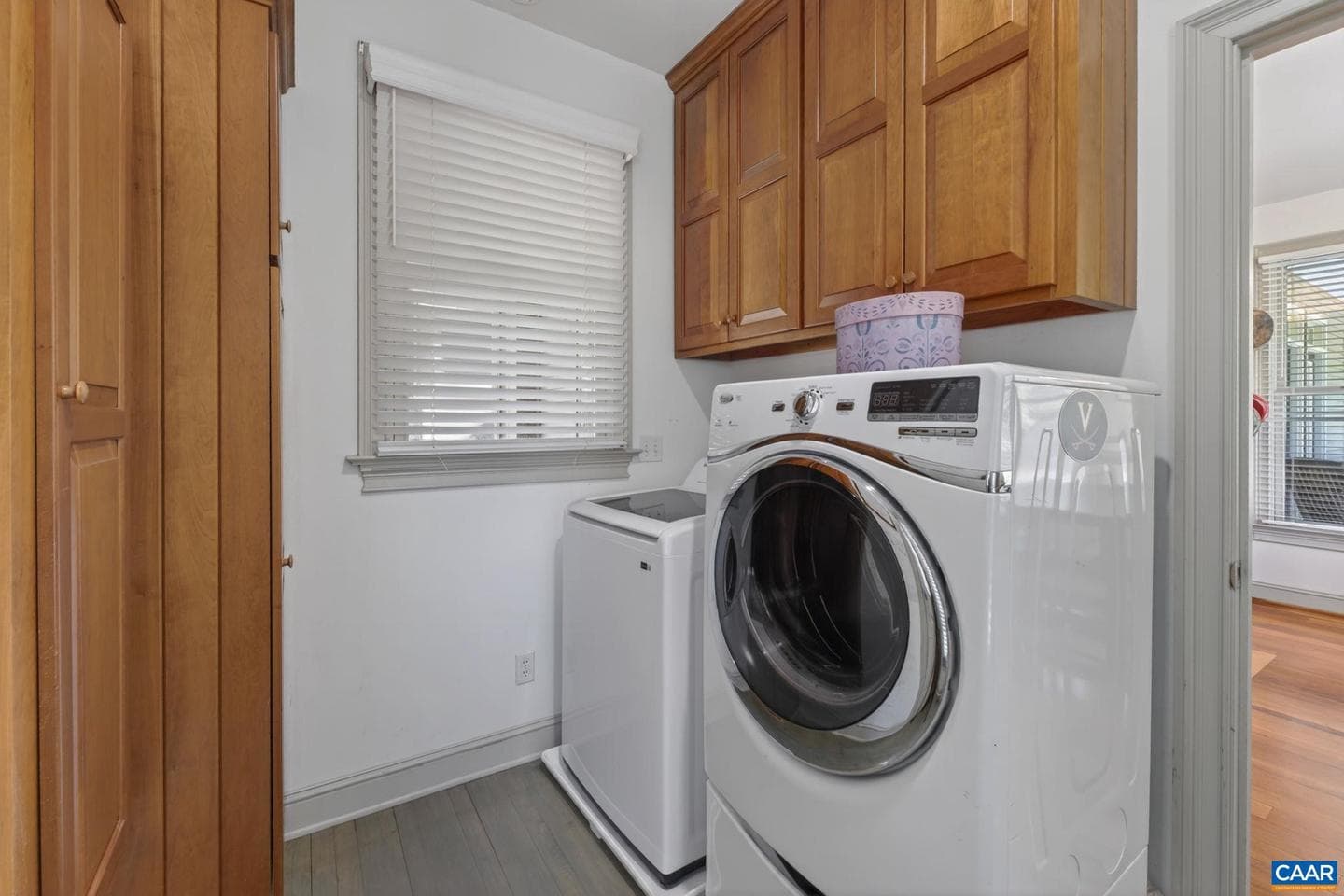 380 Ballenger Ln photo 37