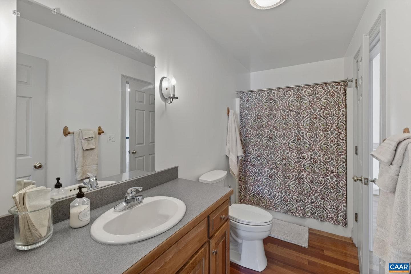 380 Ballenger Ln photo 50