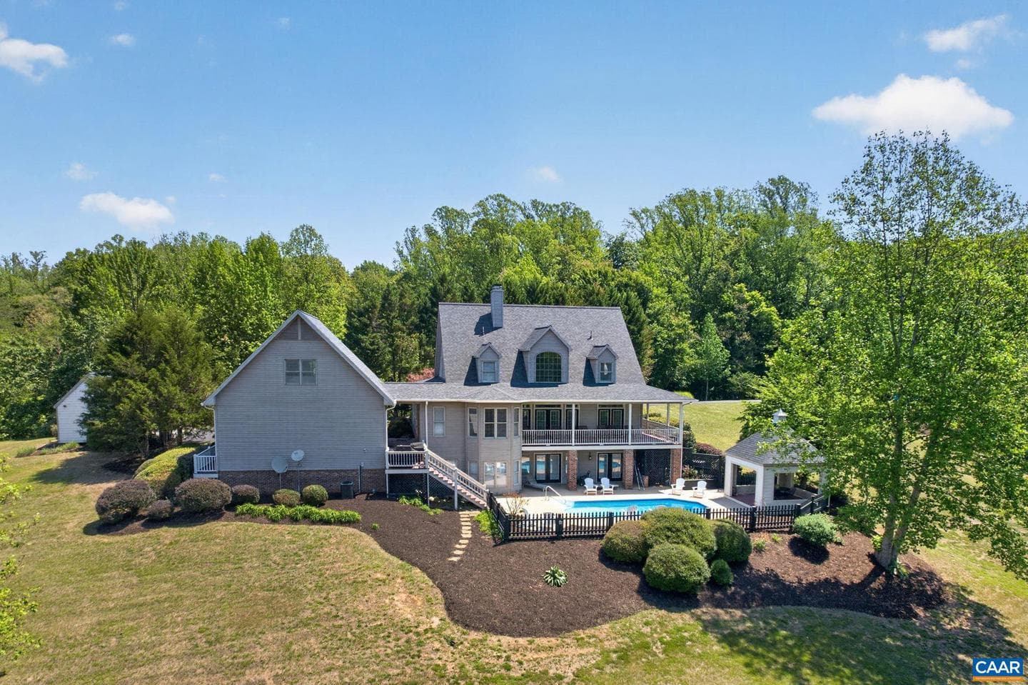 380 Ballenger Ln photo 72