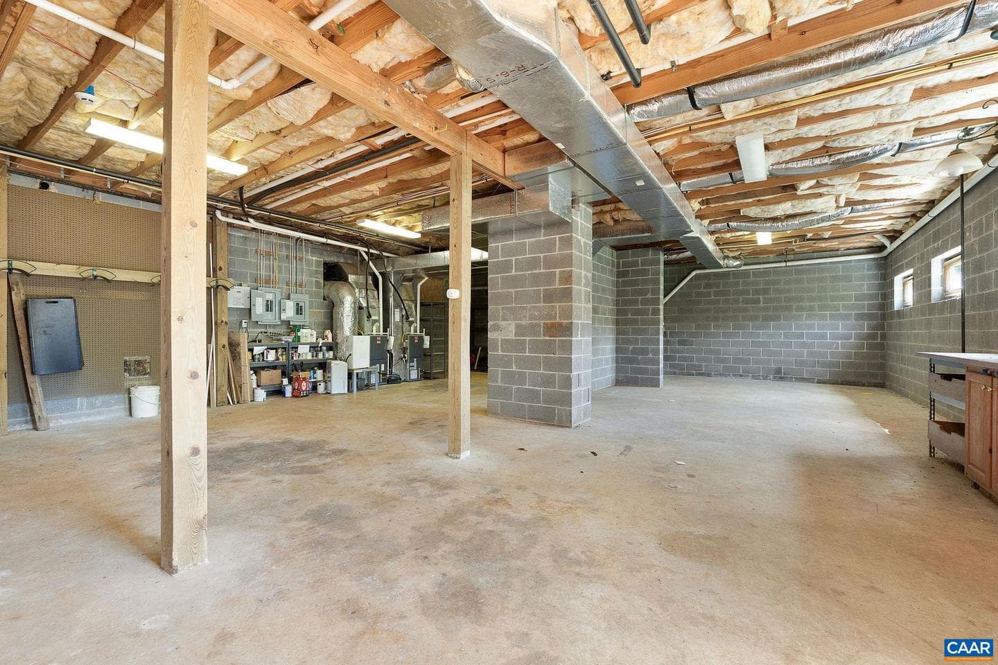 935 Garth Rd photo 36
