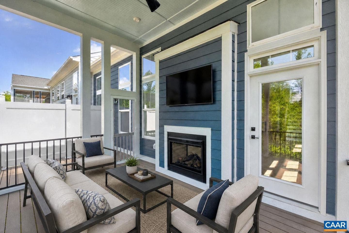 1382 Marcella St photo 21