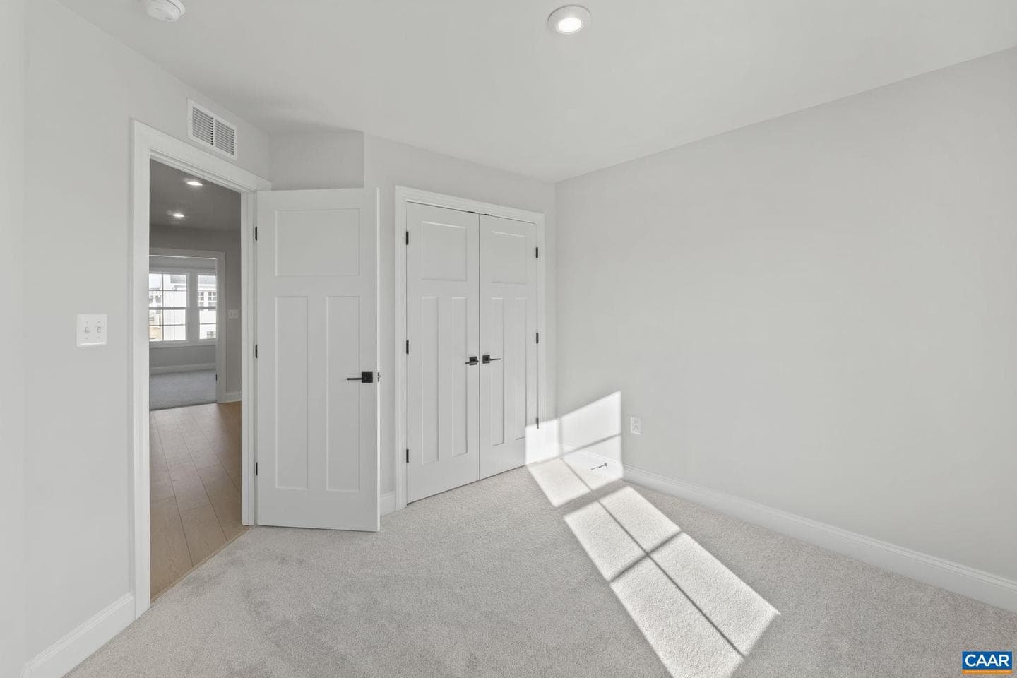 3608 Hilah Ln photo 40