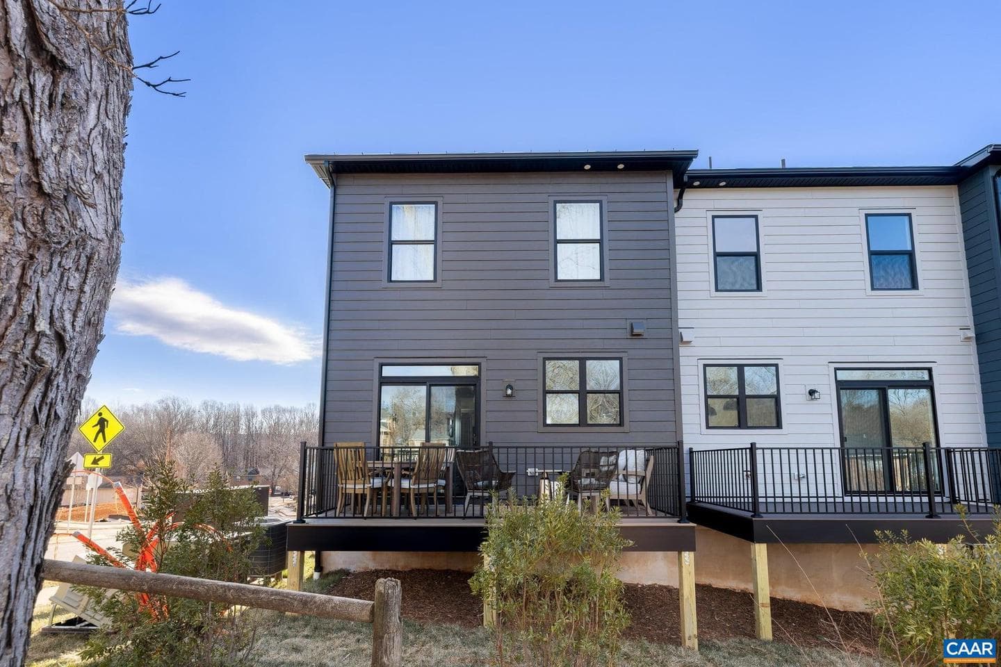 25 Keene Ct photo 4