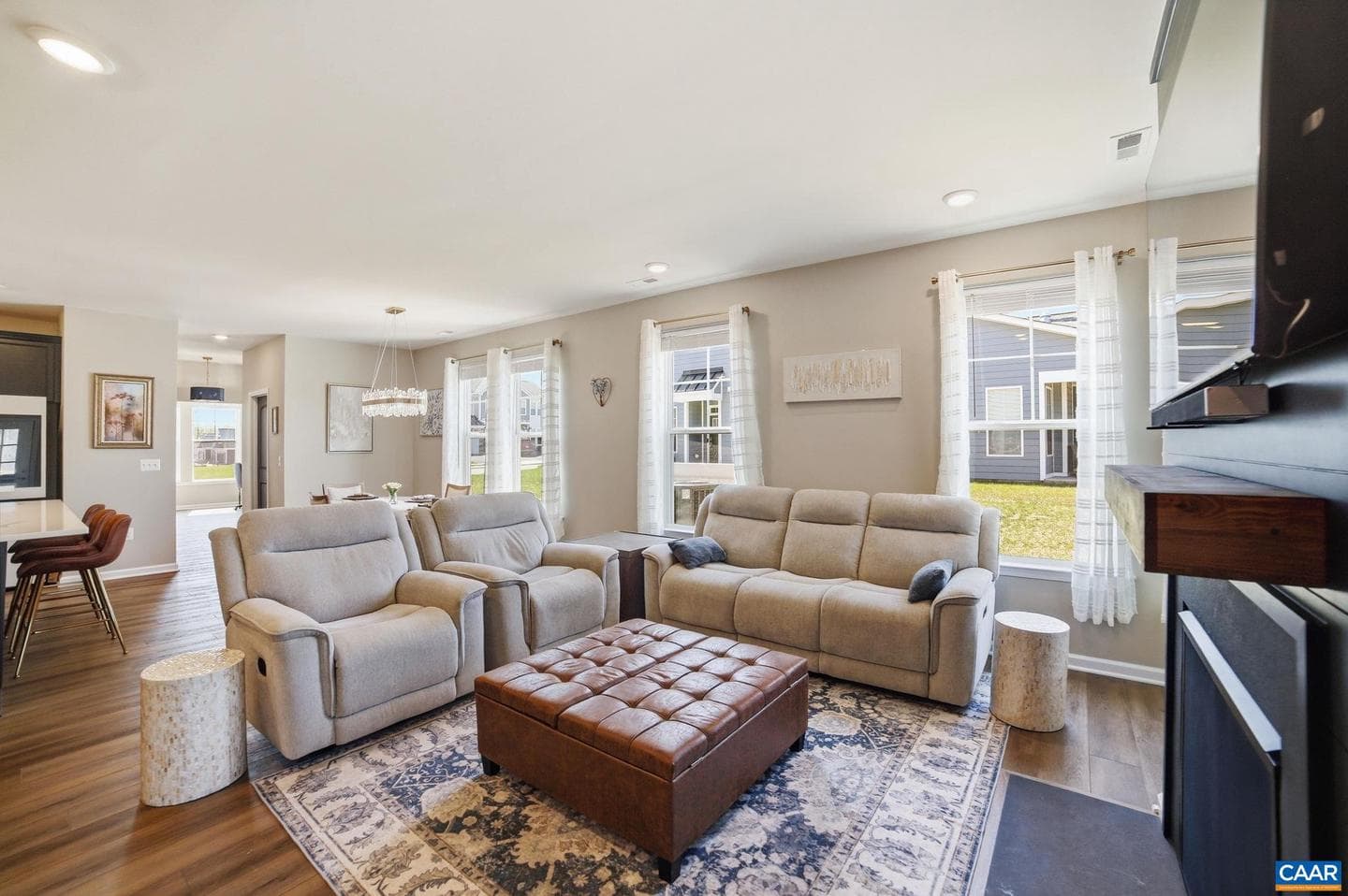 424 Bayberry Ln photo 18
