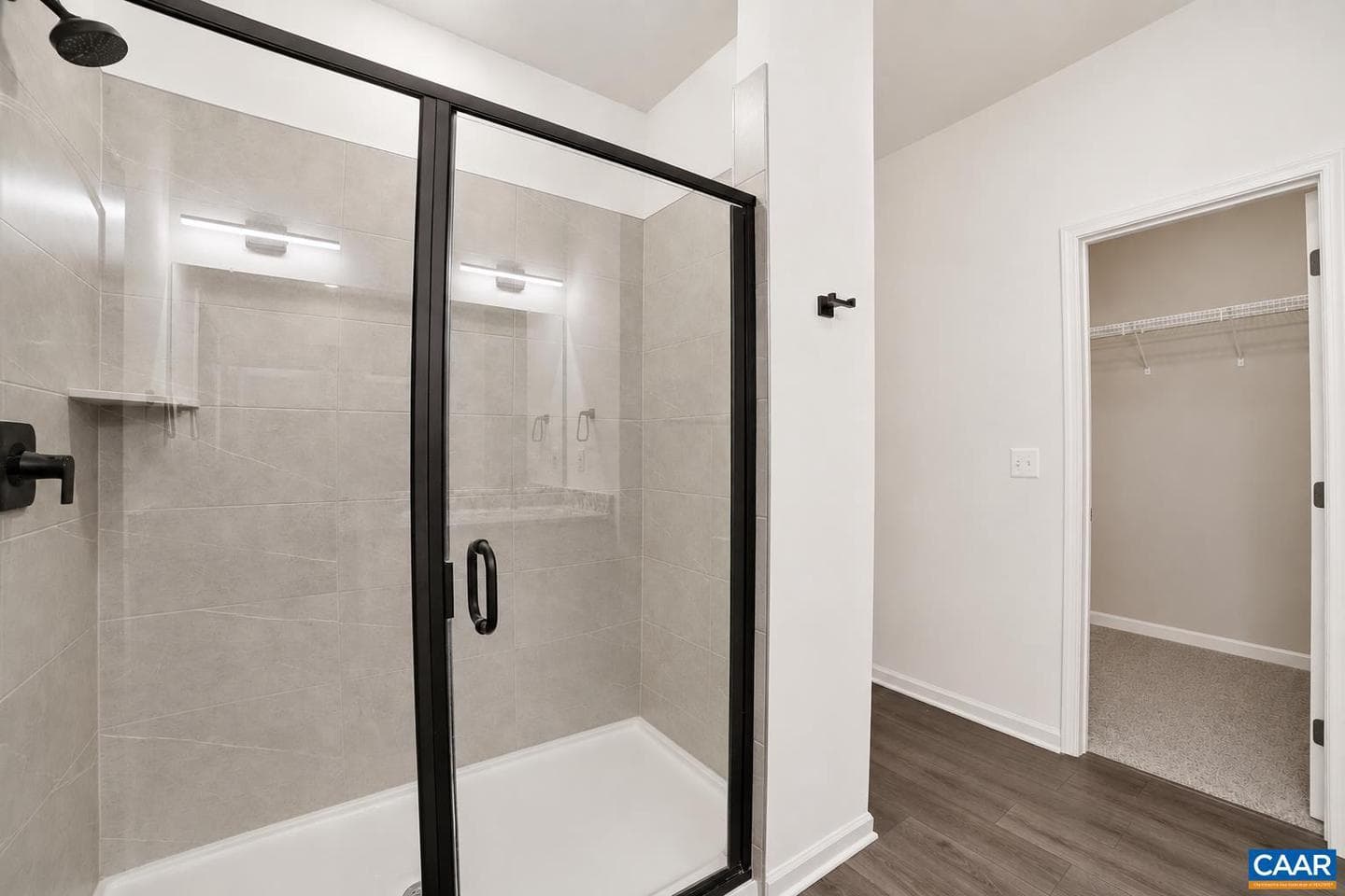 424 Bayberry Ln photo 27