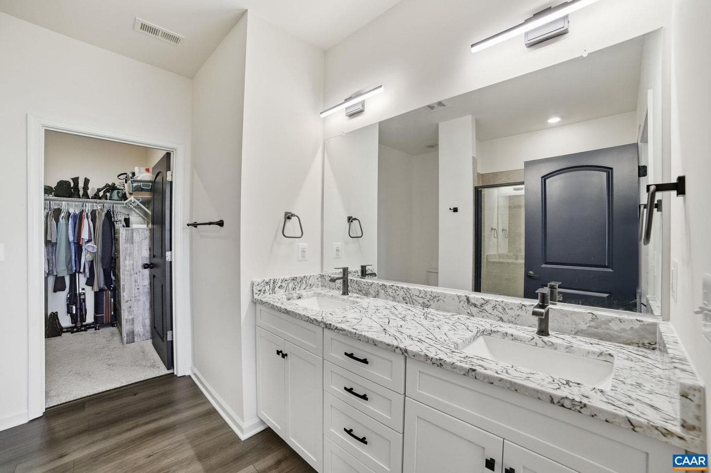 424 Bayberry Ln photo 38