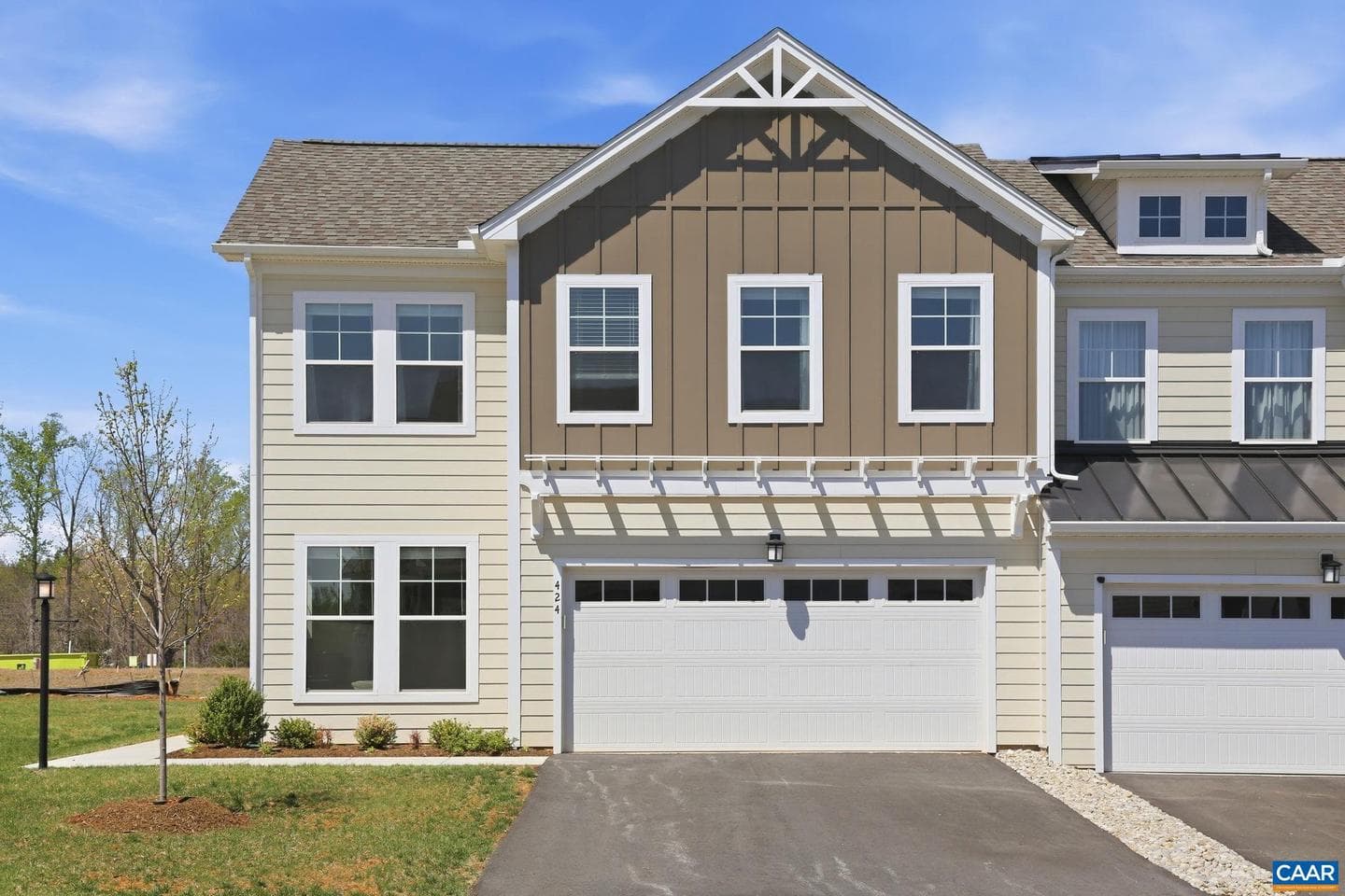 424 Bayberry Ln photo 5