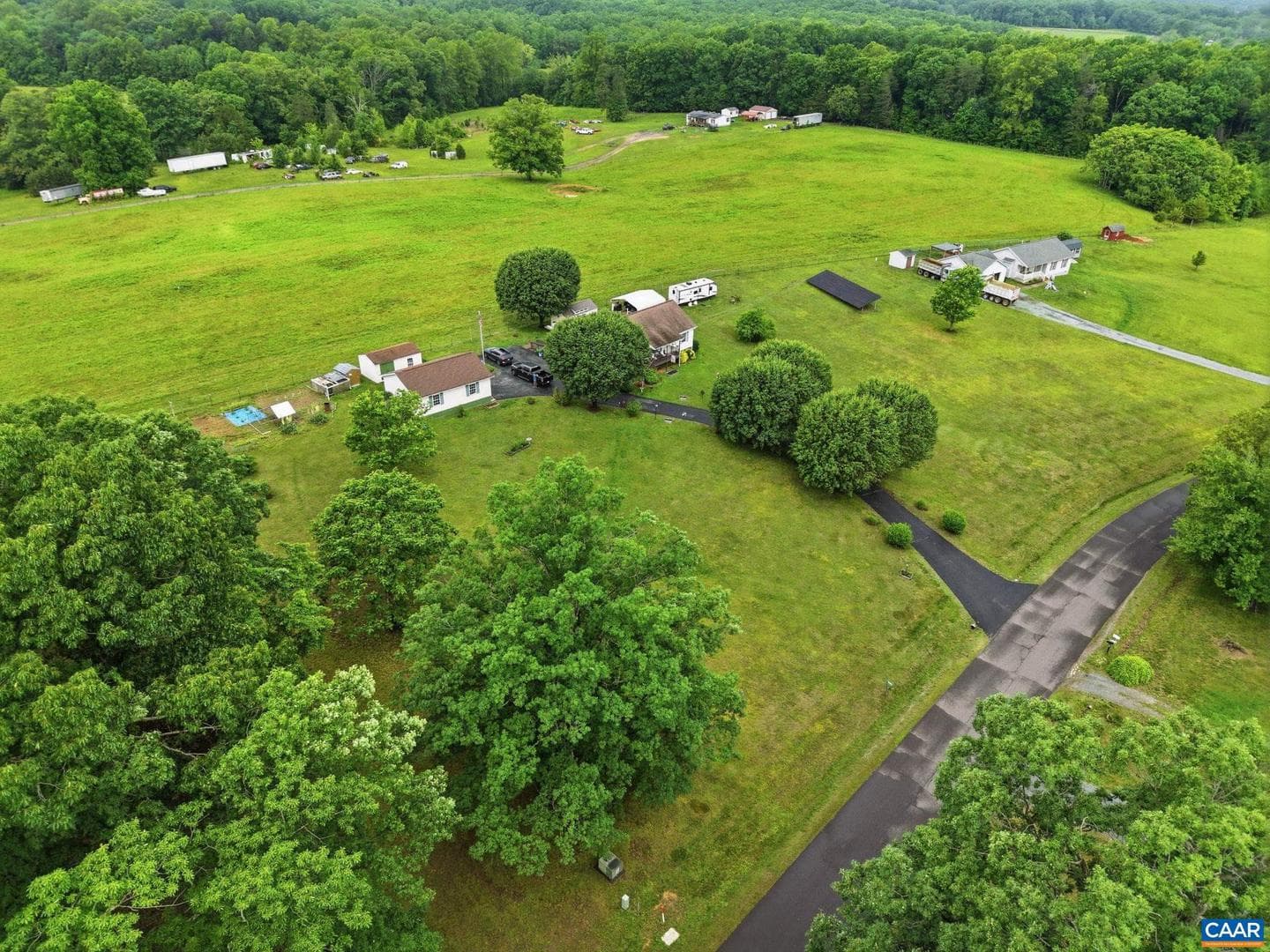 9402 Cedar Hollow Rd photo 15