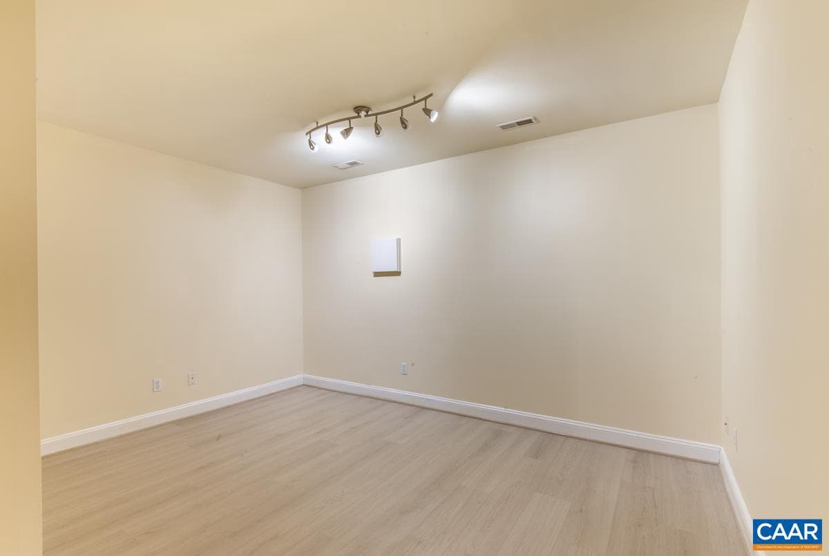 1103 Druid Ave #E photo 30