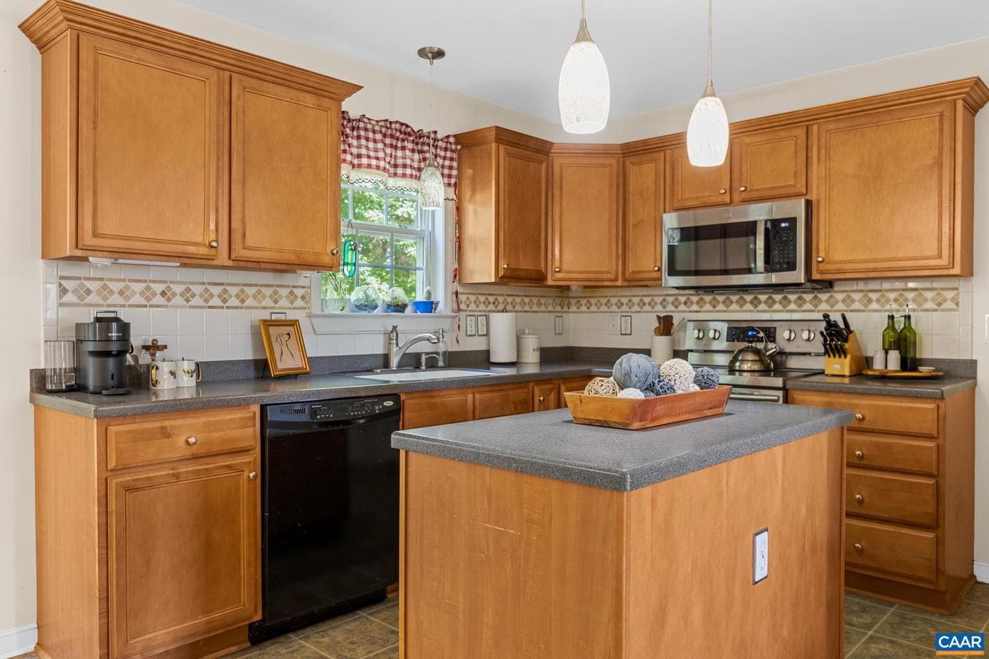 46 Rock Creek Ln photo 13