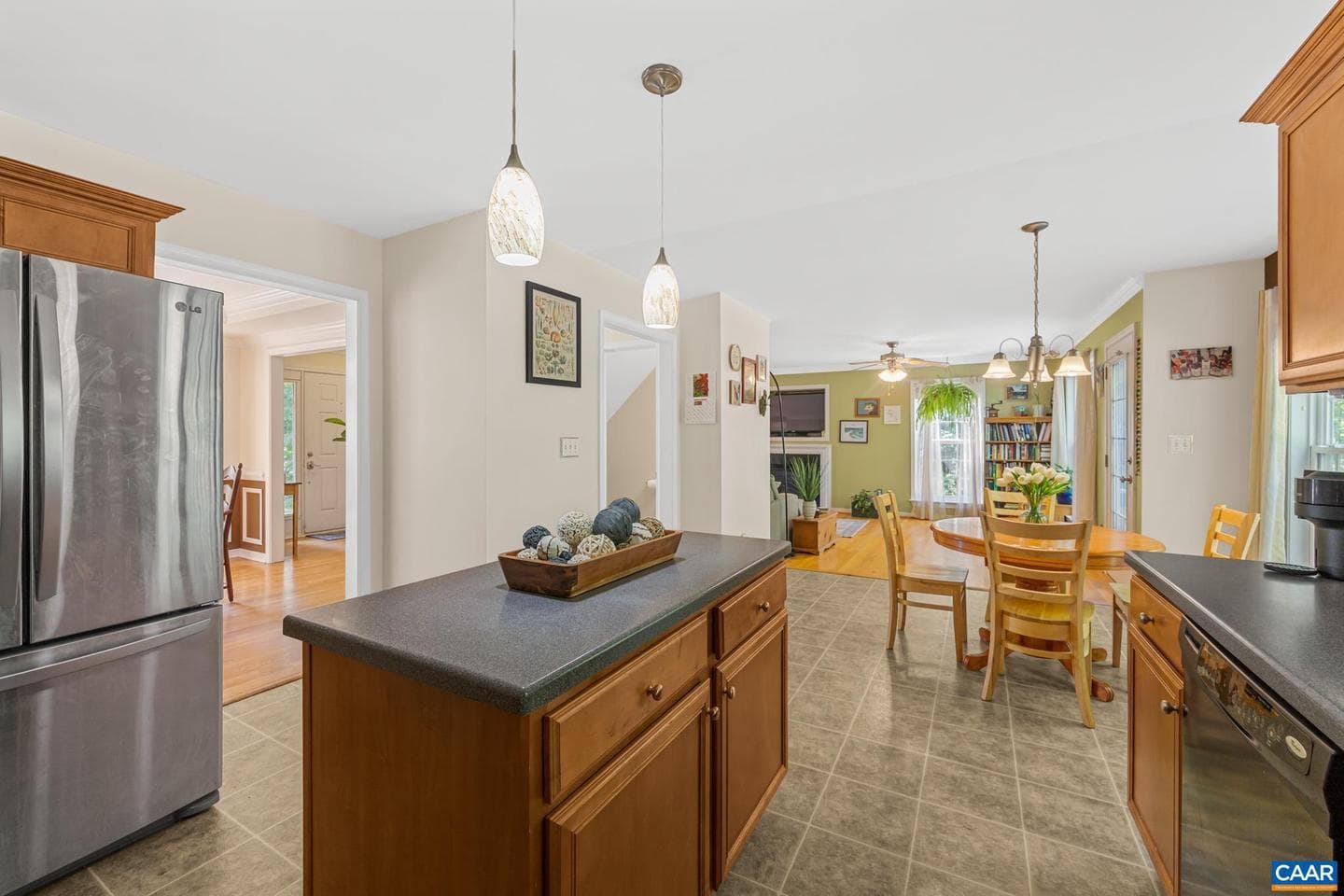 46 Rock Creek Ln photo 14