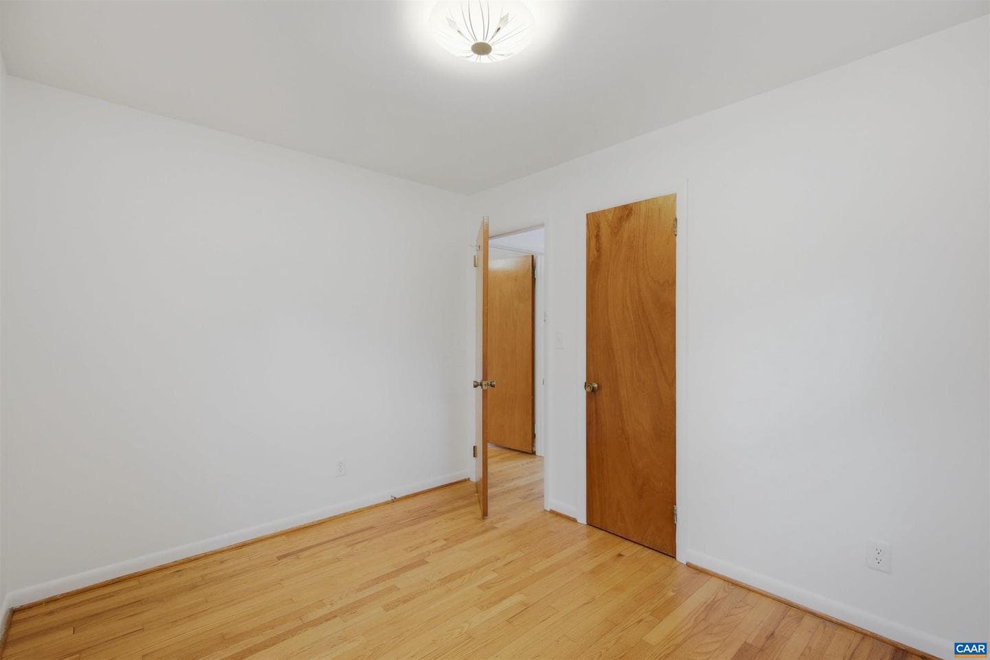 2238 Banbury St photo 14