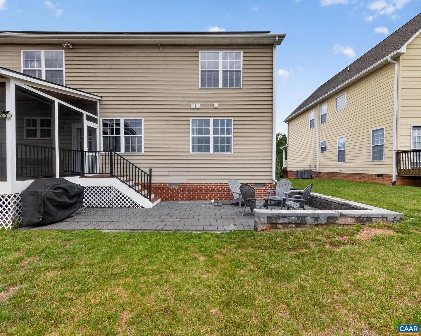 360 Bayberry Way photo 10