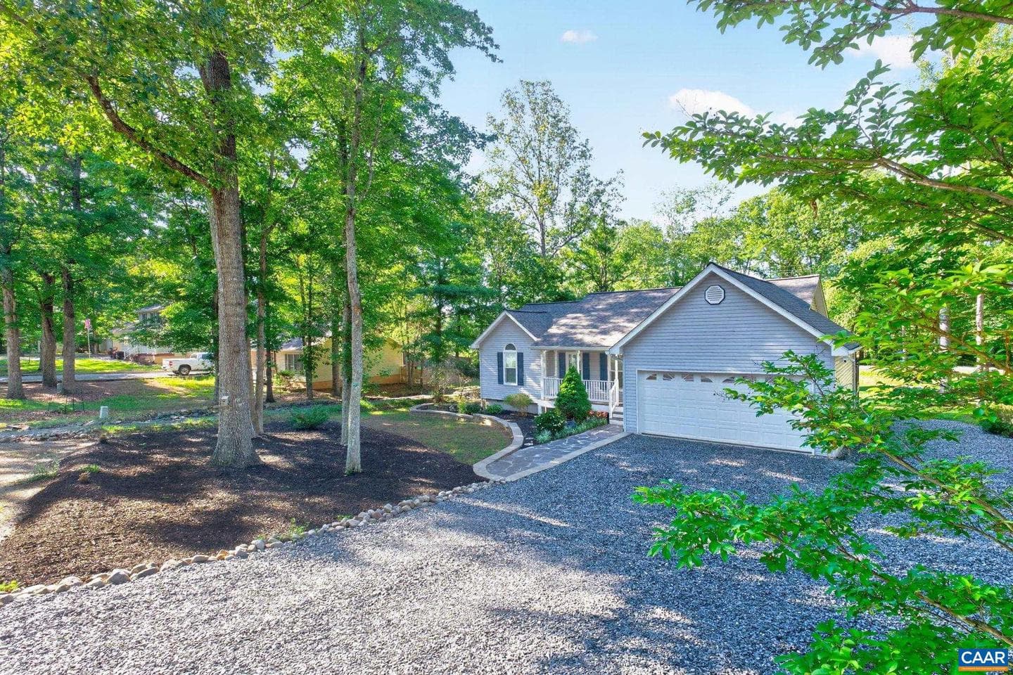 137 Jefferson Dr photo 9