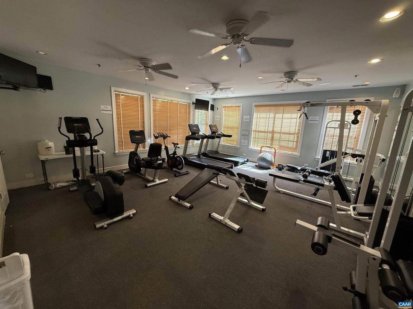 270 Riverbend Dr #1f photo 18