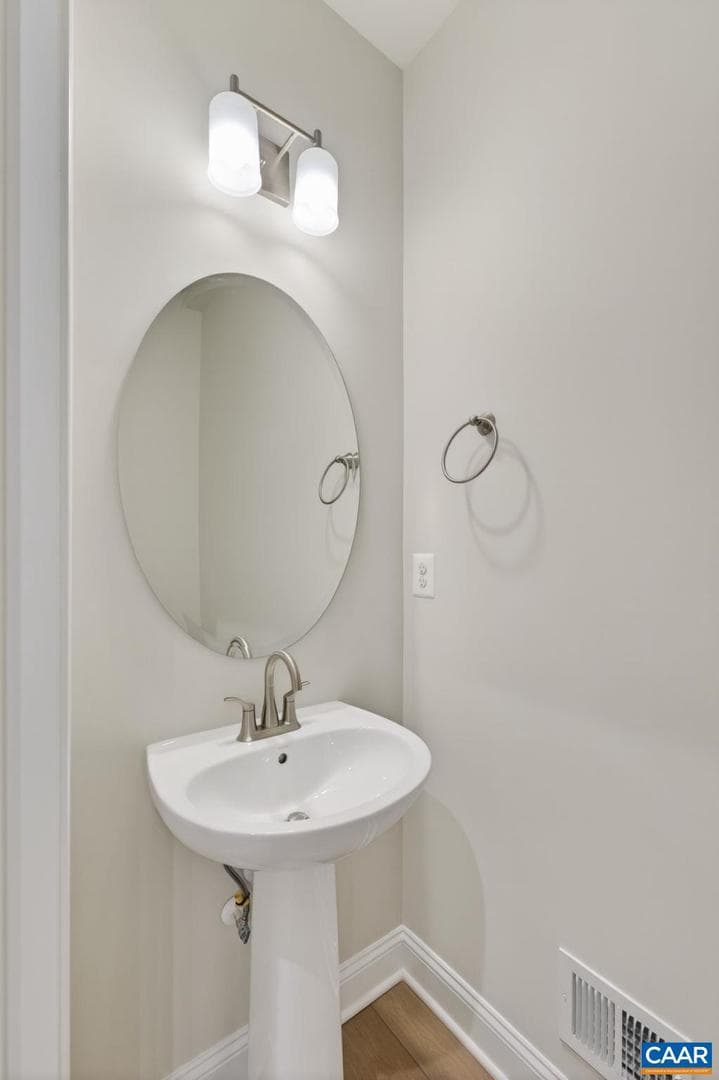 1380 Marcella St photo 7