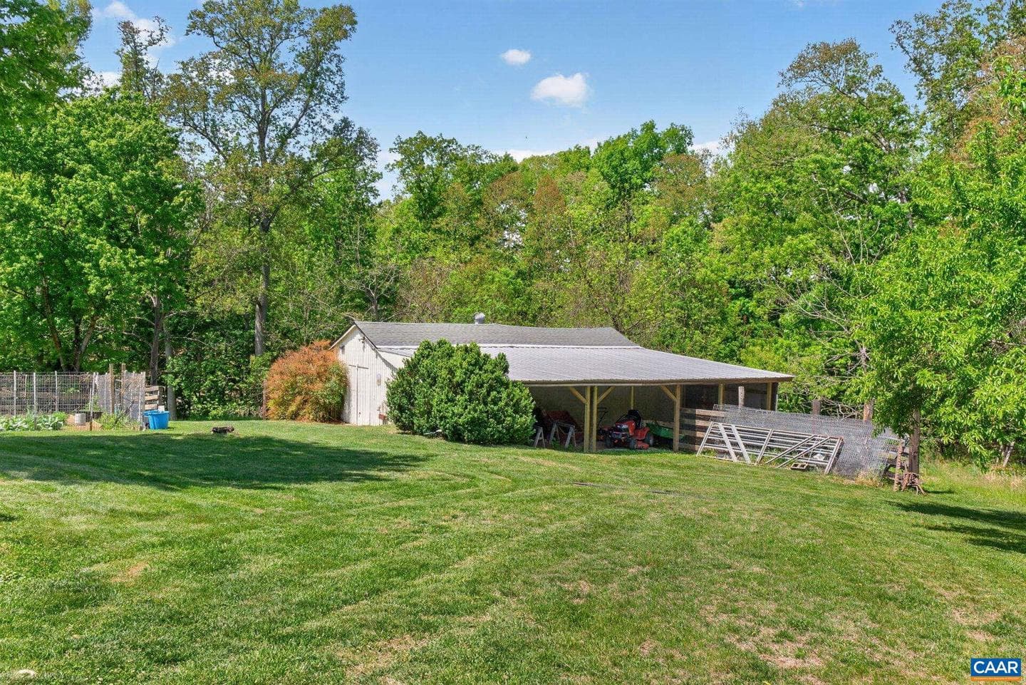 28 Ridgeway Farm Ct photo 53