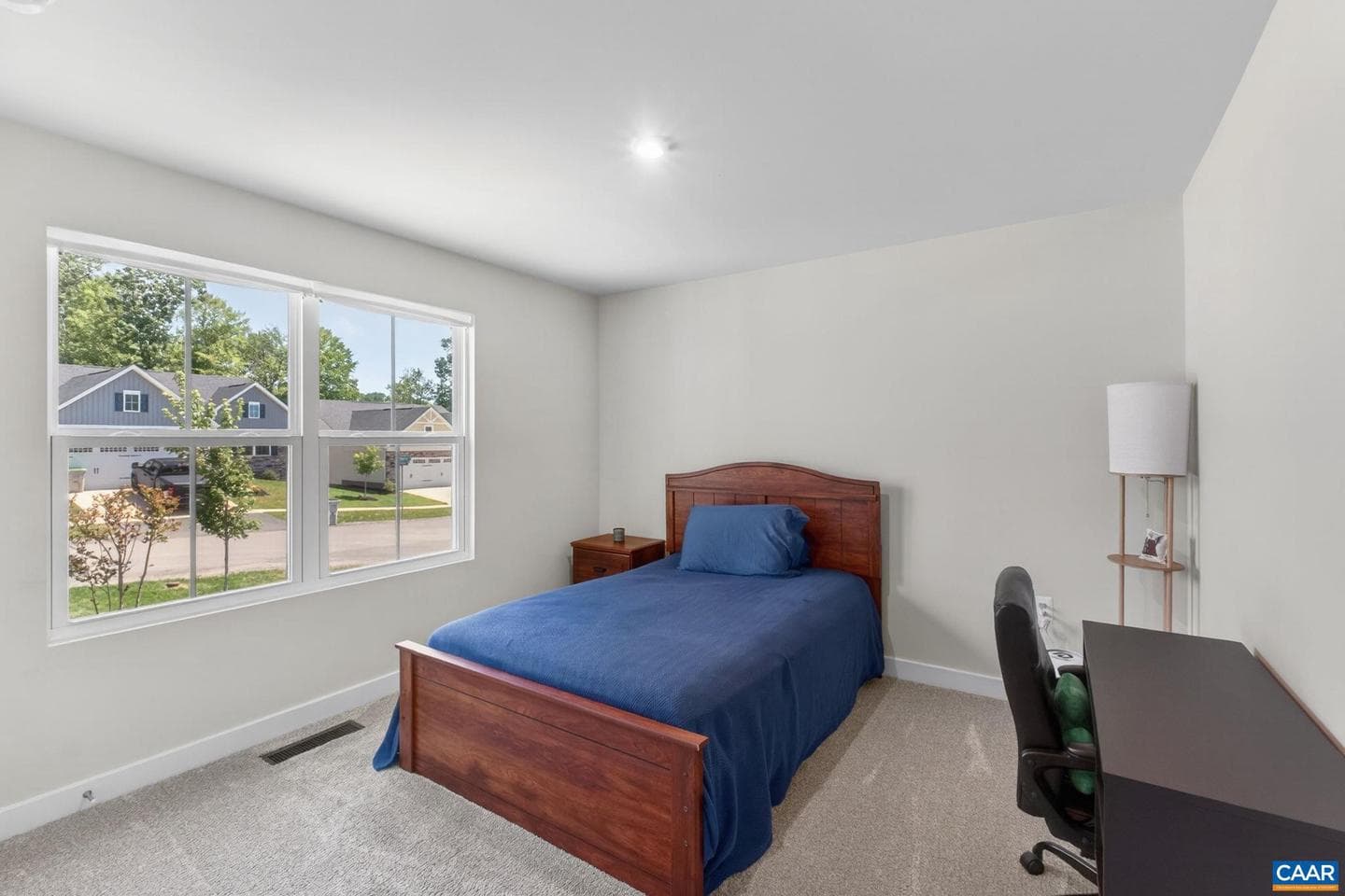 104 Gunnison Dr photo 23