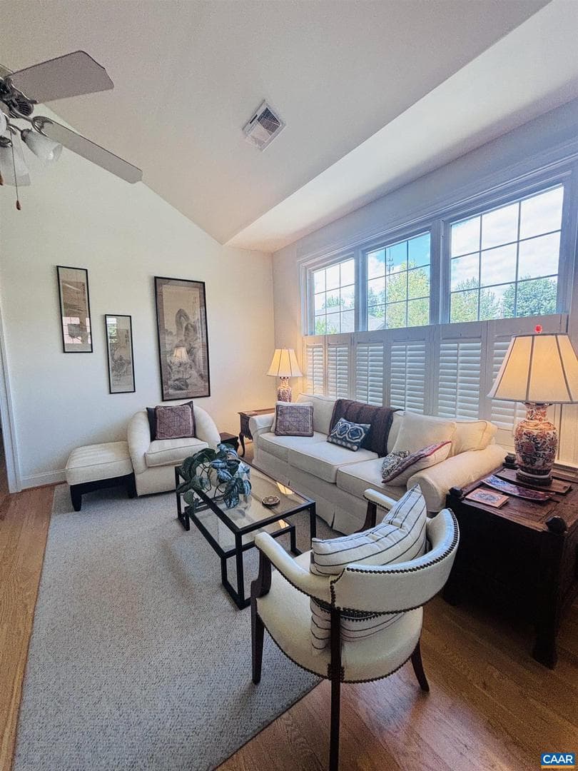 949 Glenwood Station Ln #201 photo 3