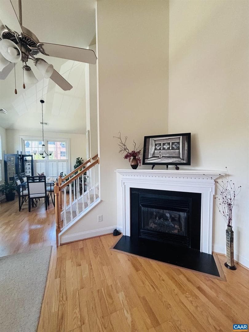 949 Glenwood Station Ln #201 photo 5