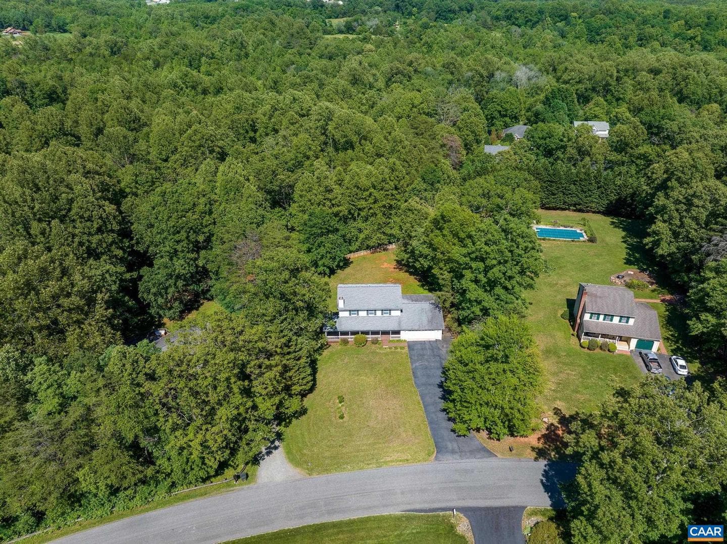 504 Deer Dr photo 7