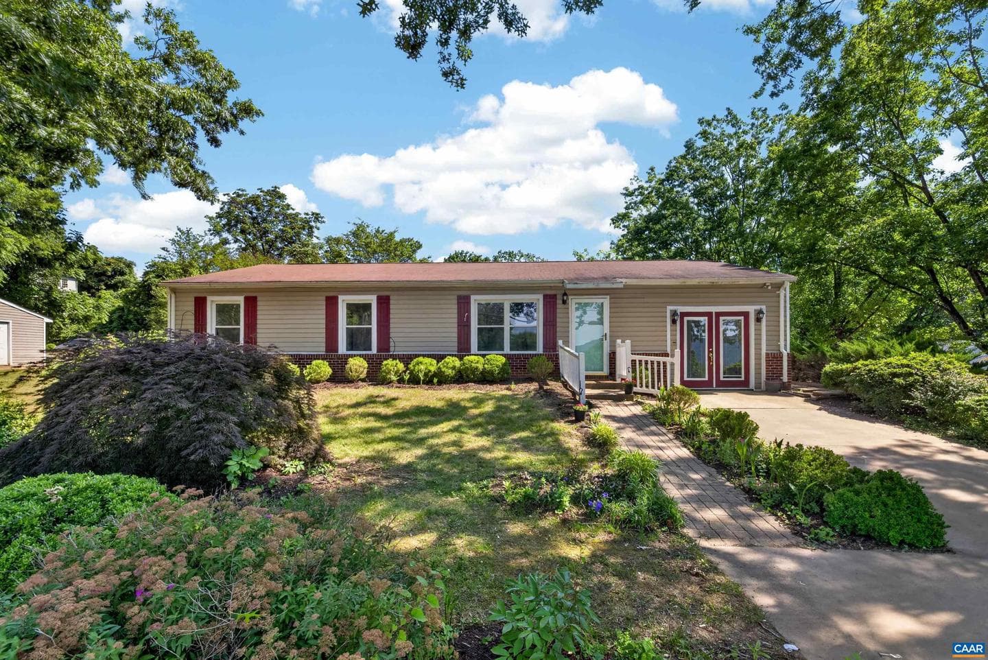 213 Oak St photo 7