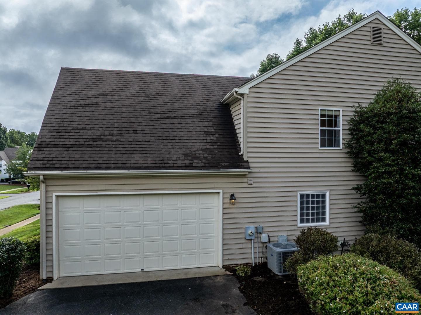 363 Grayrock Dr photo 38