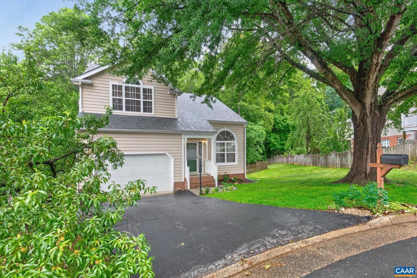 1092 Wintergreen Ln, Charlottesville