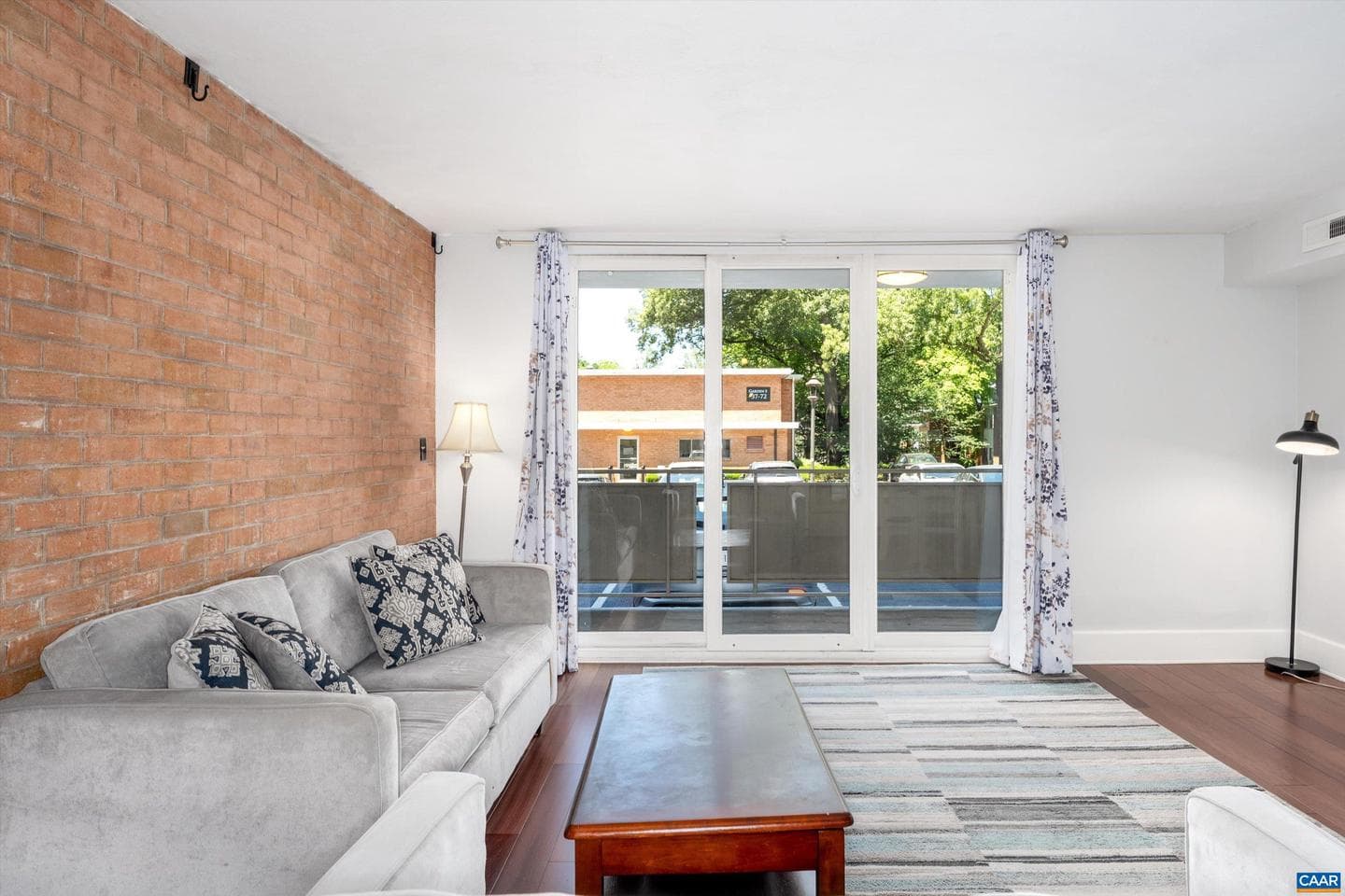 1800 Jefferson Park Ave #206 photo 5