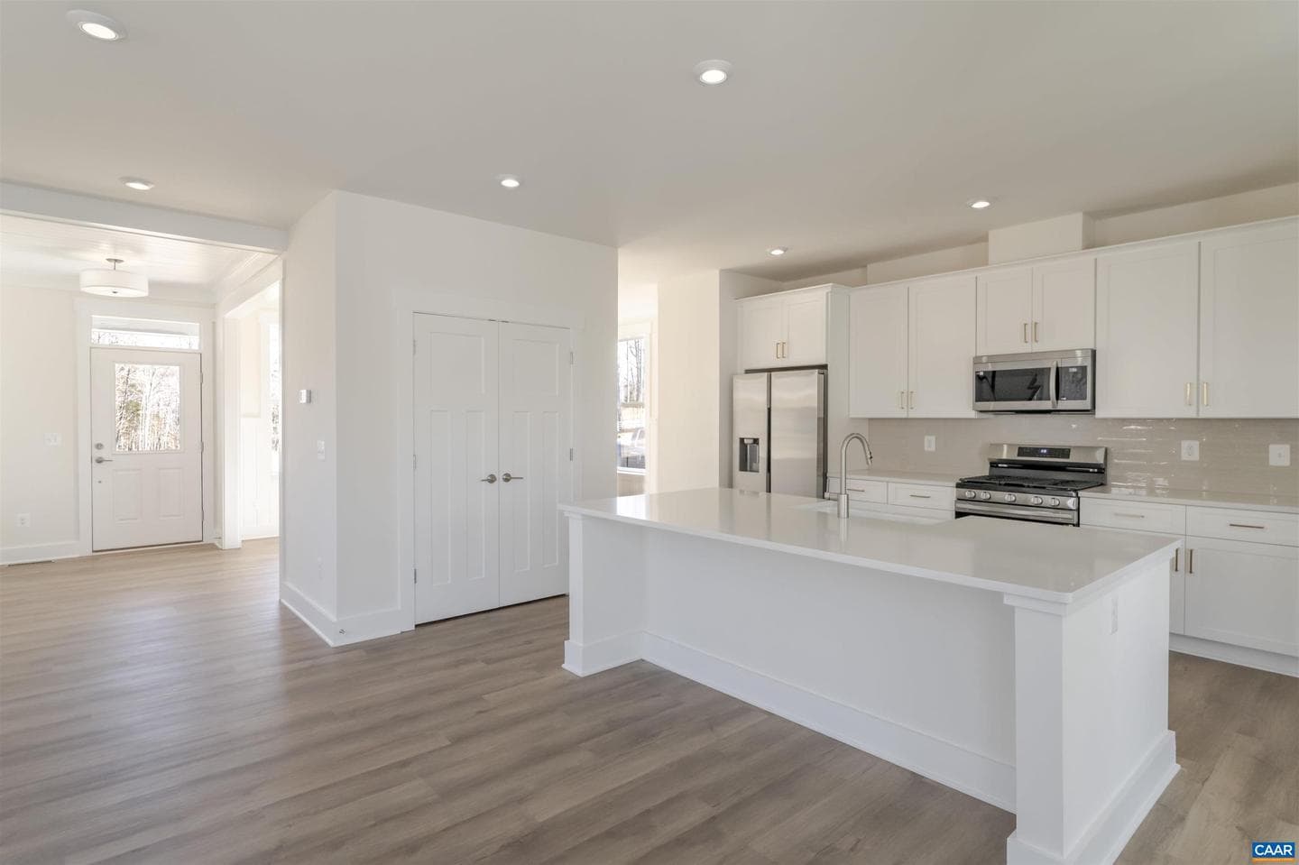 6366 Louisa Rd photo 16