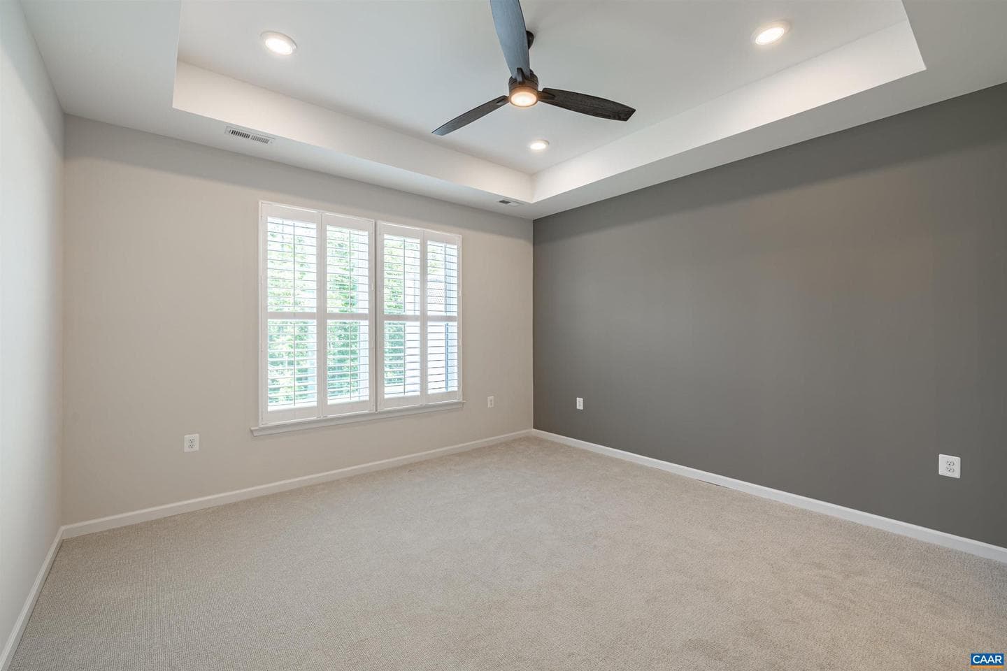 238 Winterberry Dr photo 22