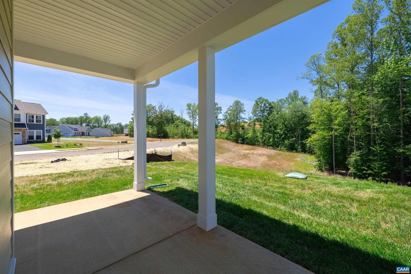 238 Winterberry Dr photo 40