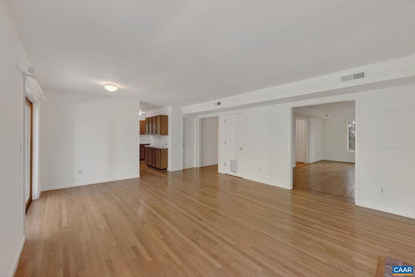 255 Homestead Ln photo 10