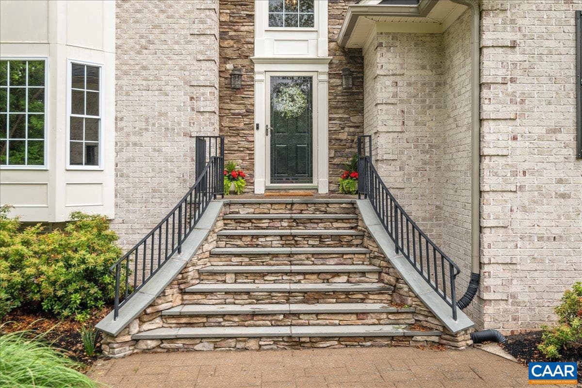 4973 Double Eagle Dr photo 3