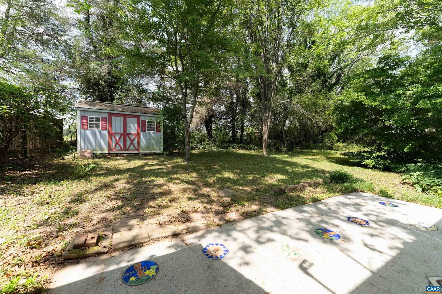 219 Duke St photo 32
