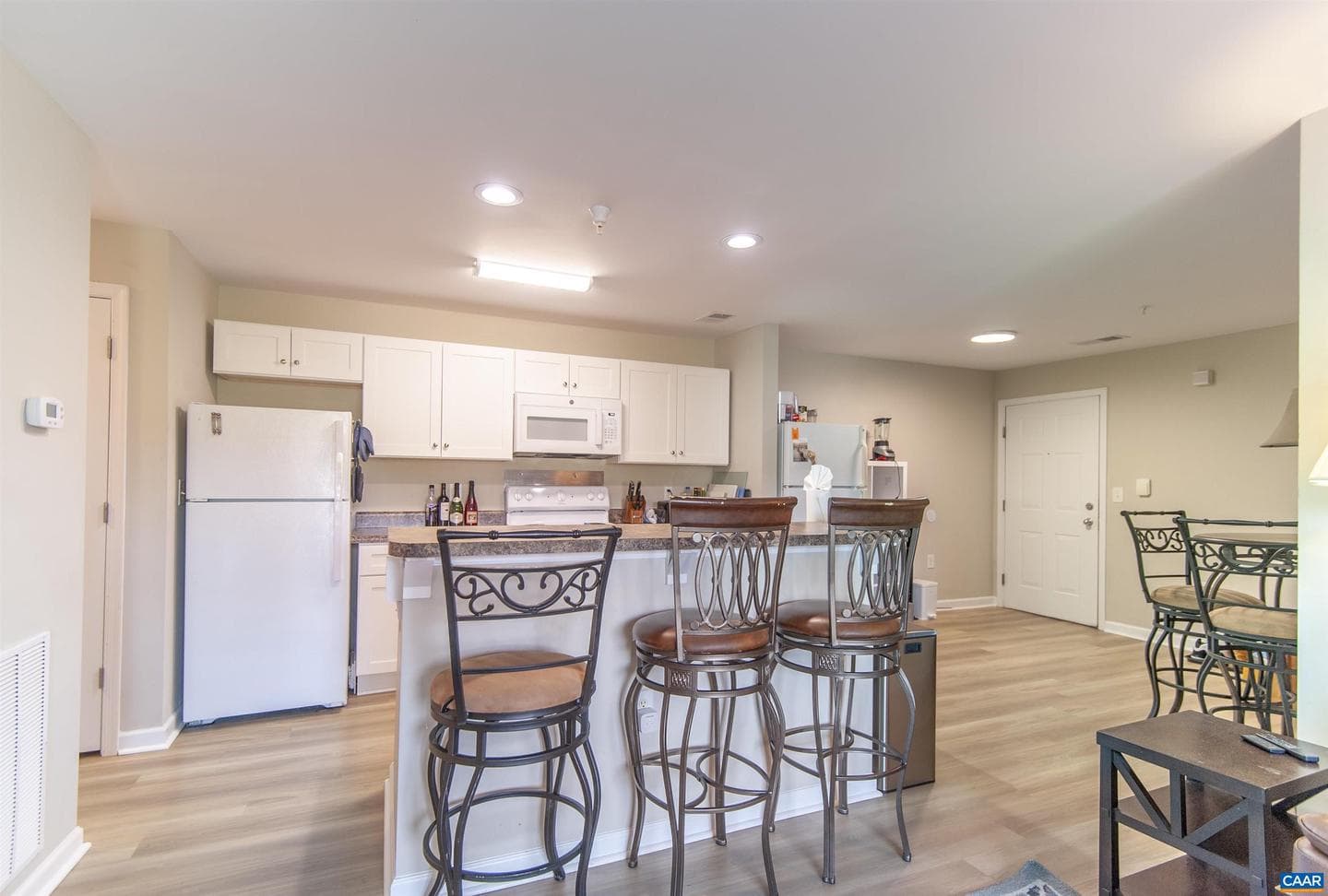 122 Yellowstone Dr #208 photo 8