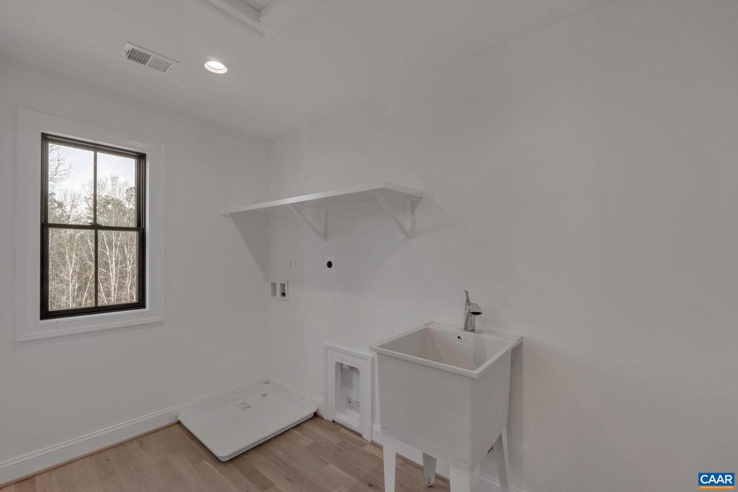 2534-4 Montgomery Ridge Rd photo 21
