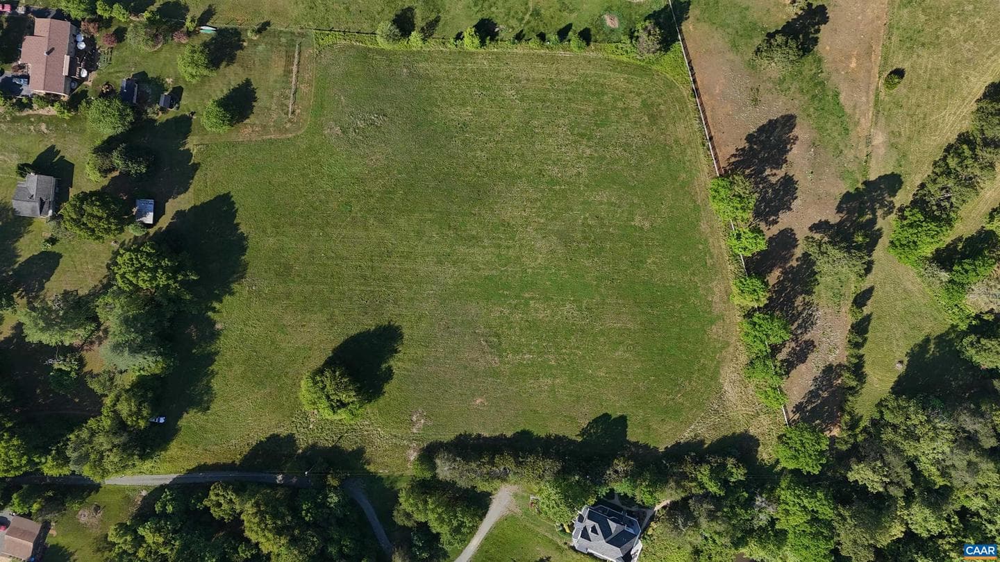 4480 Stony Point Rd photo 10