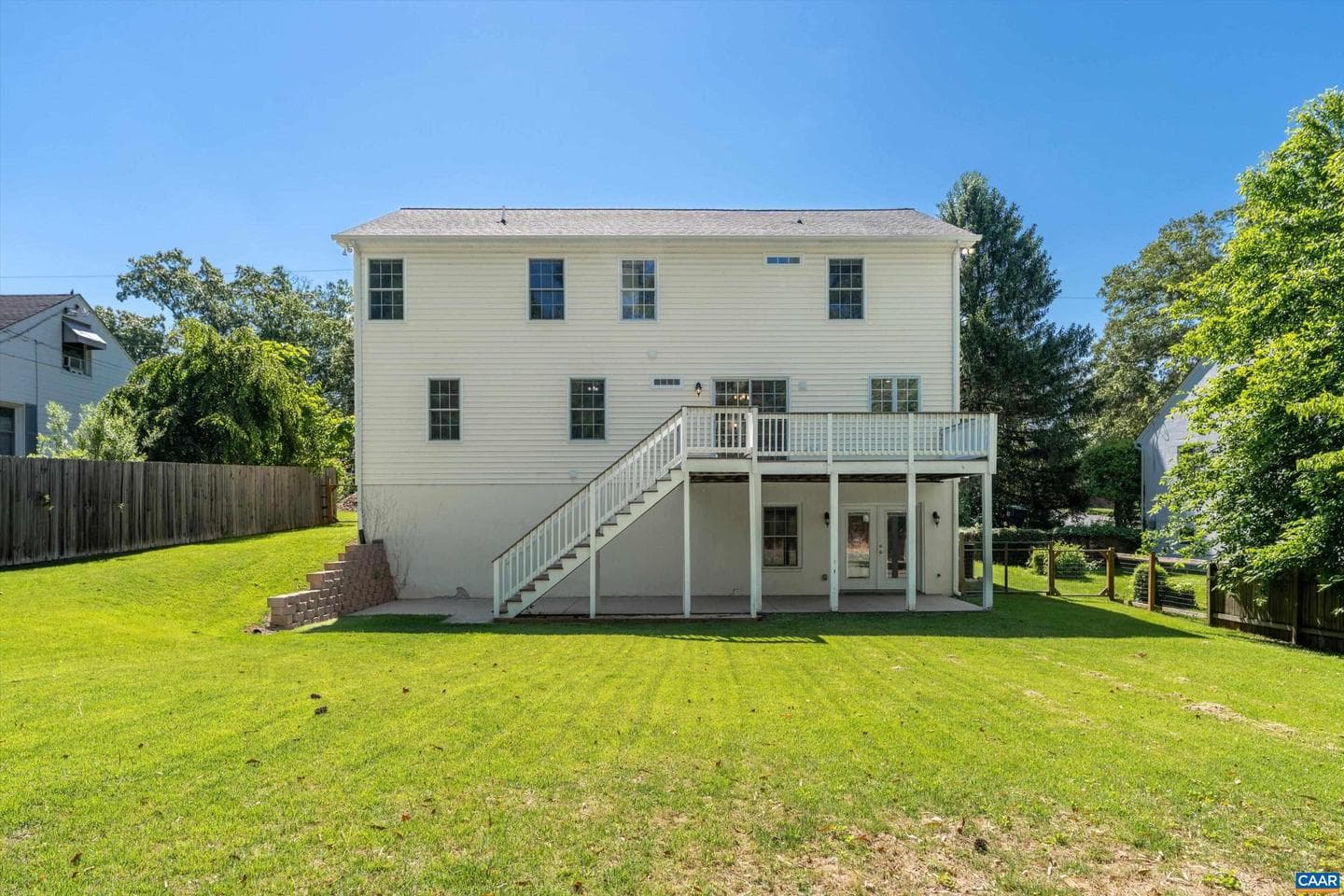 1015 Birdwood Rd photo 2