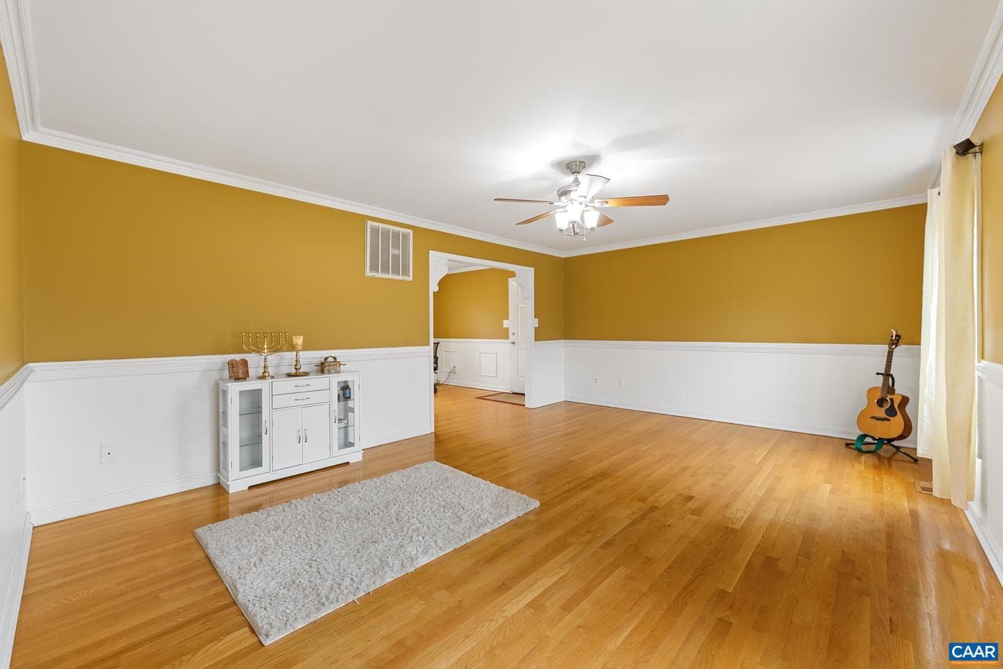 15760 Fox Chase Ln photo 5