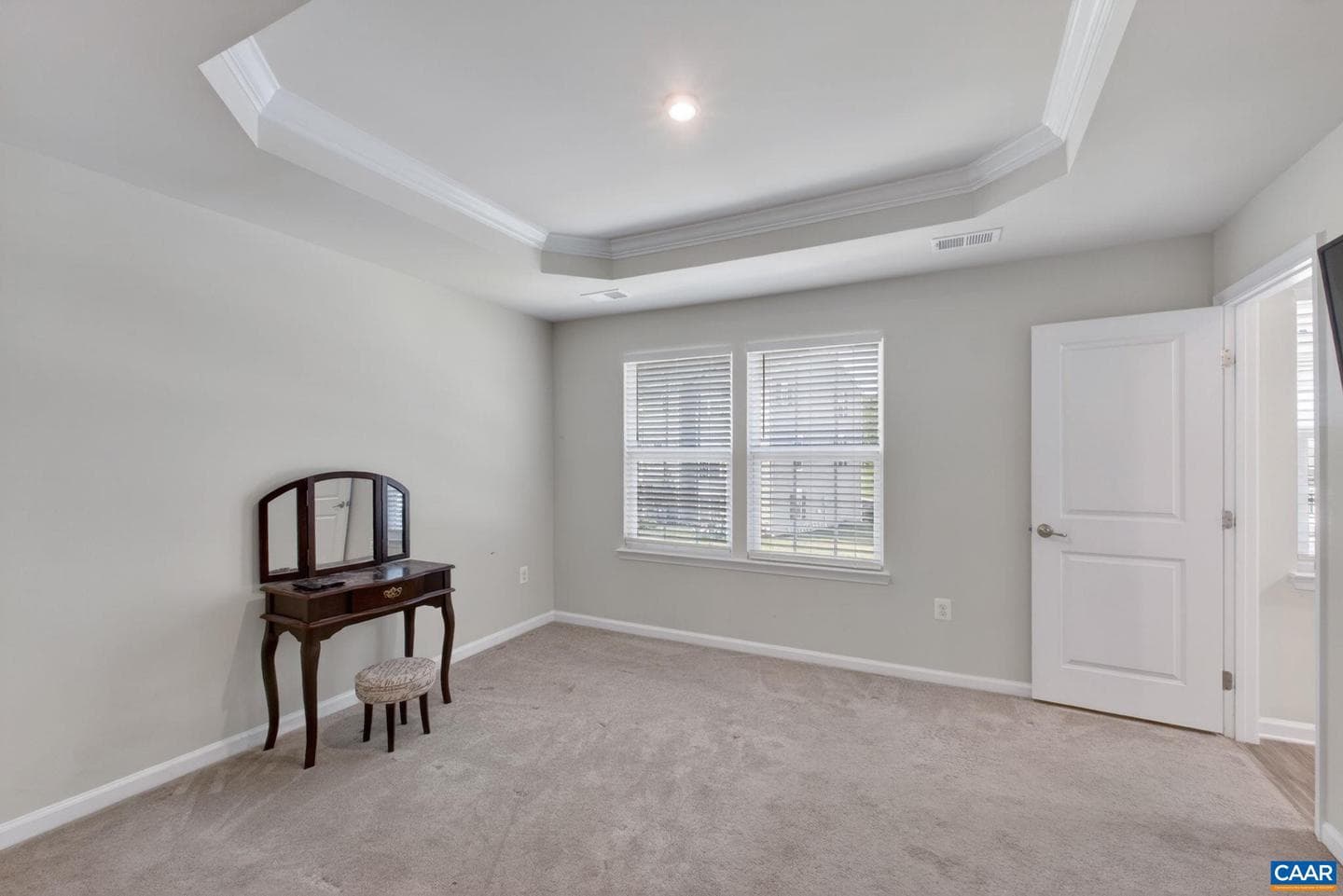 93 Virginia Ave photo 11