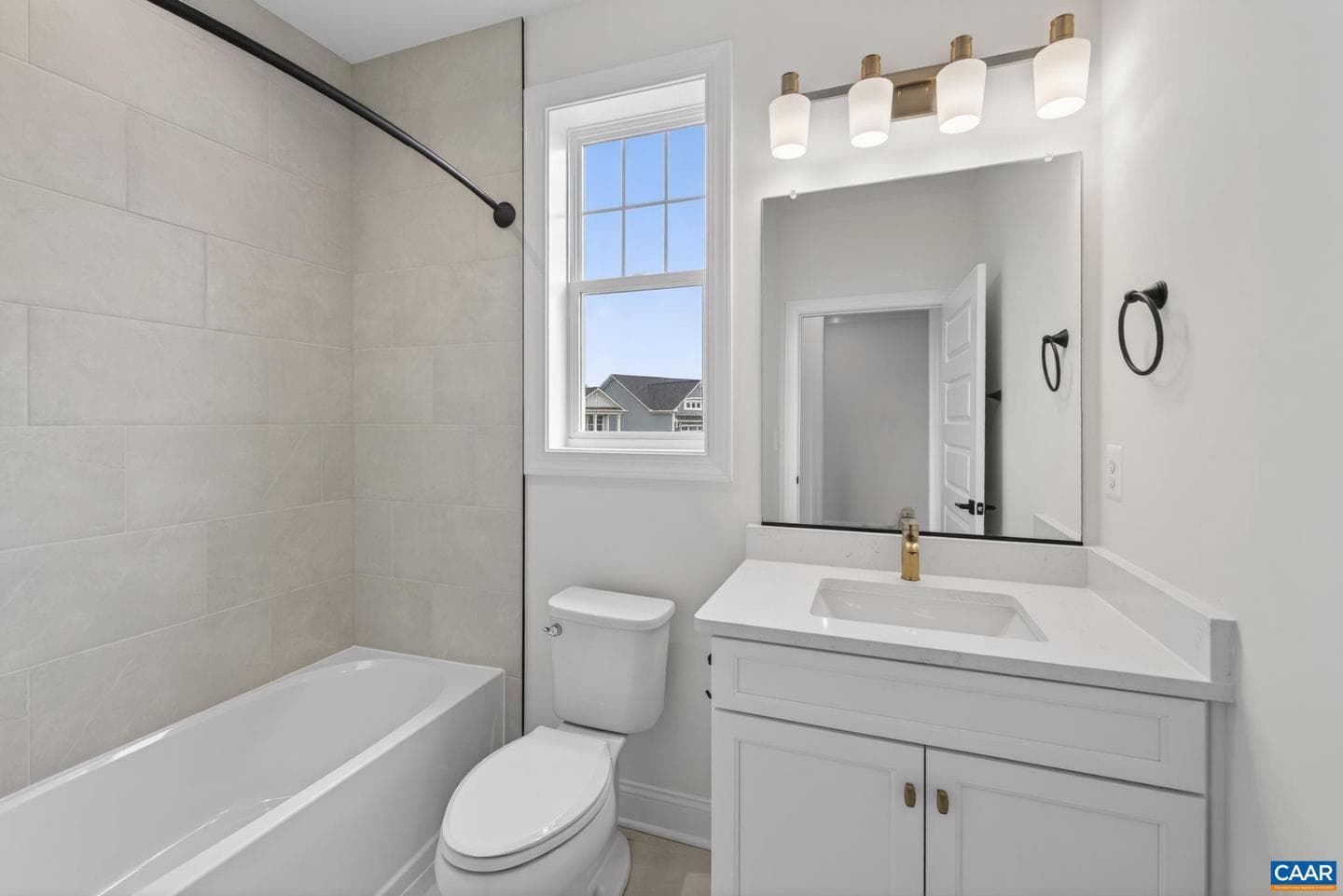 34e Ashlin Cove photo 25