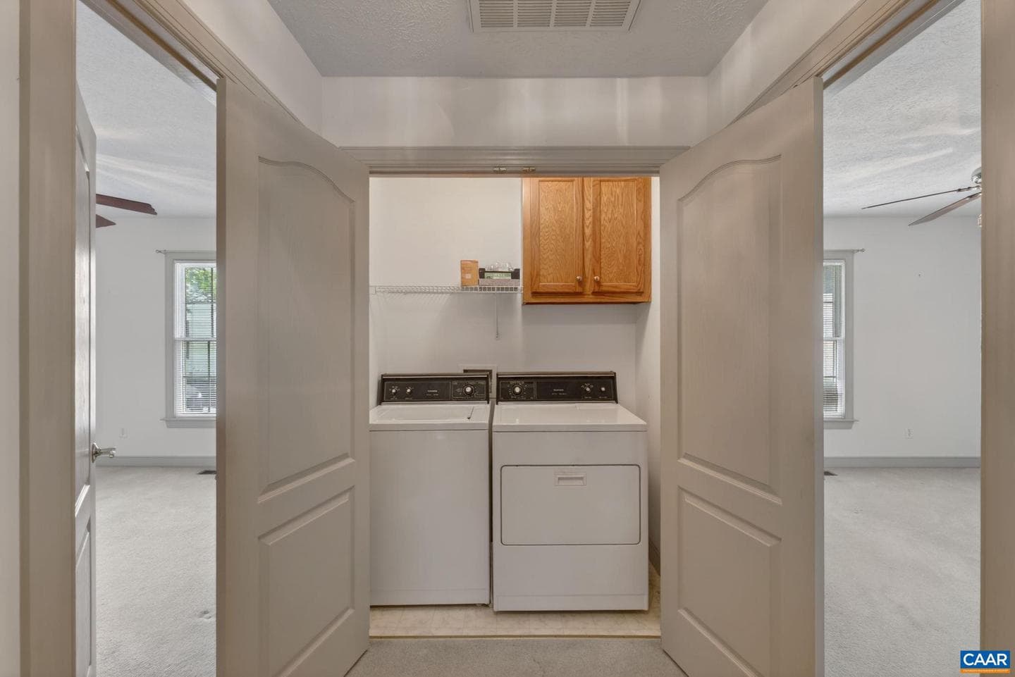 1064 Wintergreen Ln photo 27