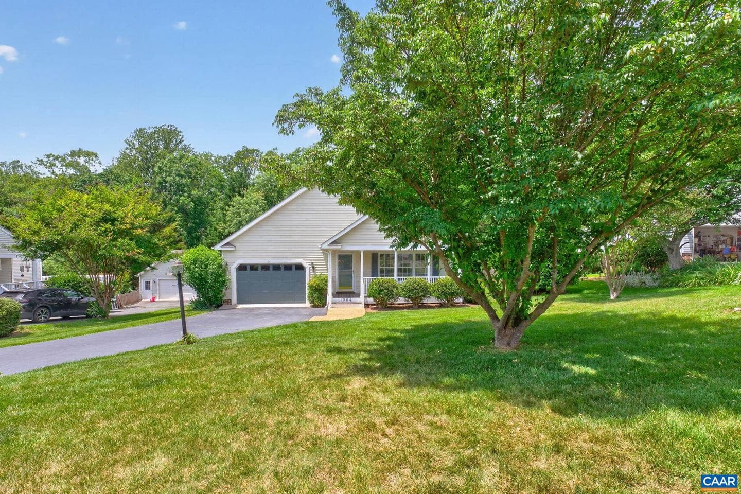 1064 Wintergreen Ln photo 32
