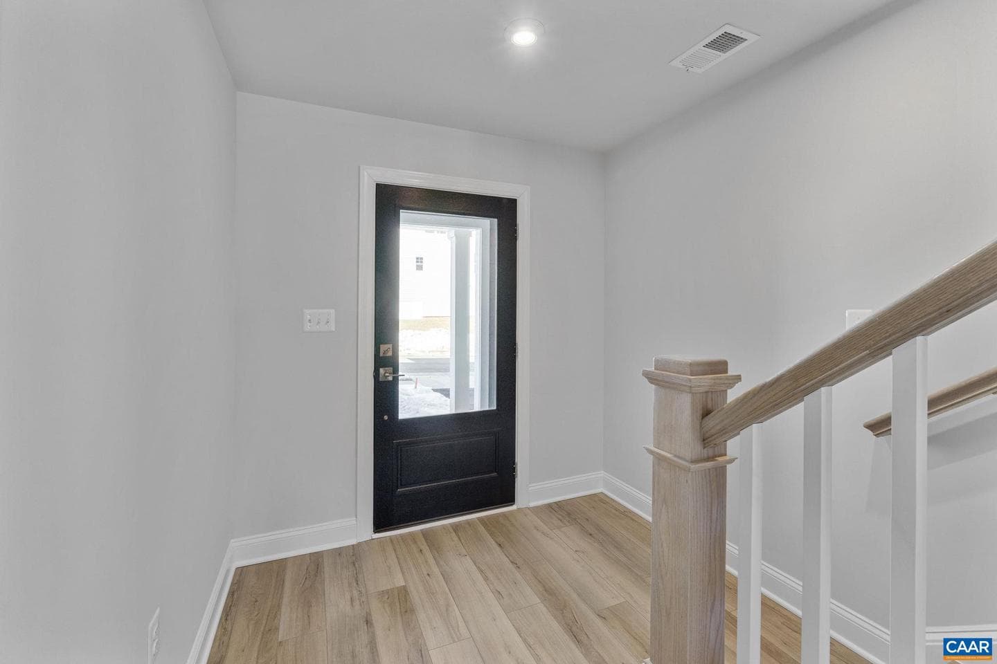 3046 Farrow Cir photo 4