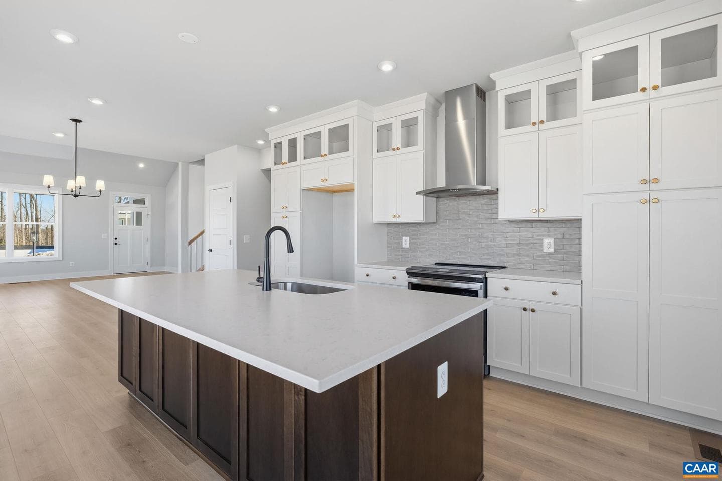 22e Wardell Crest photo 12