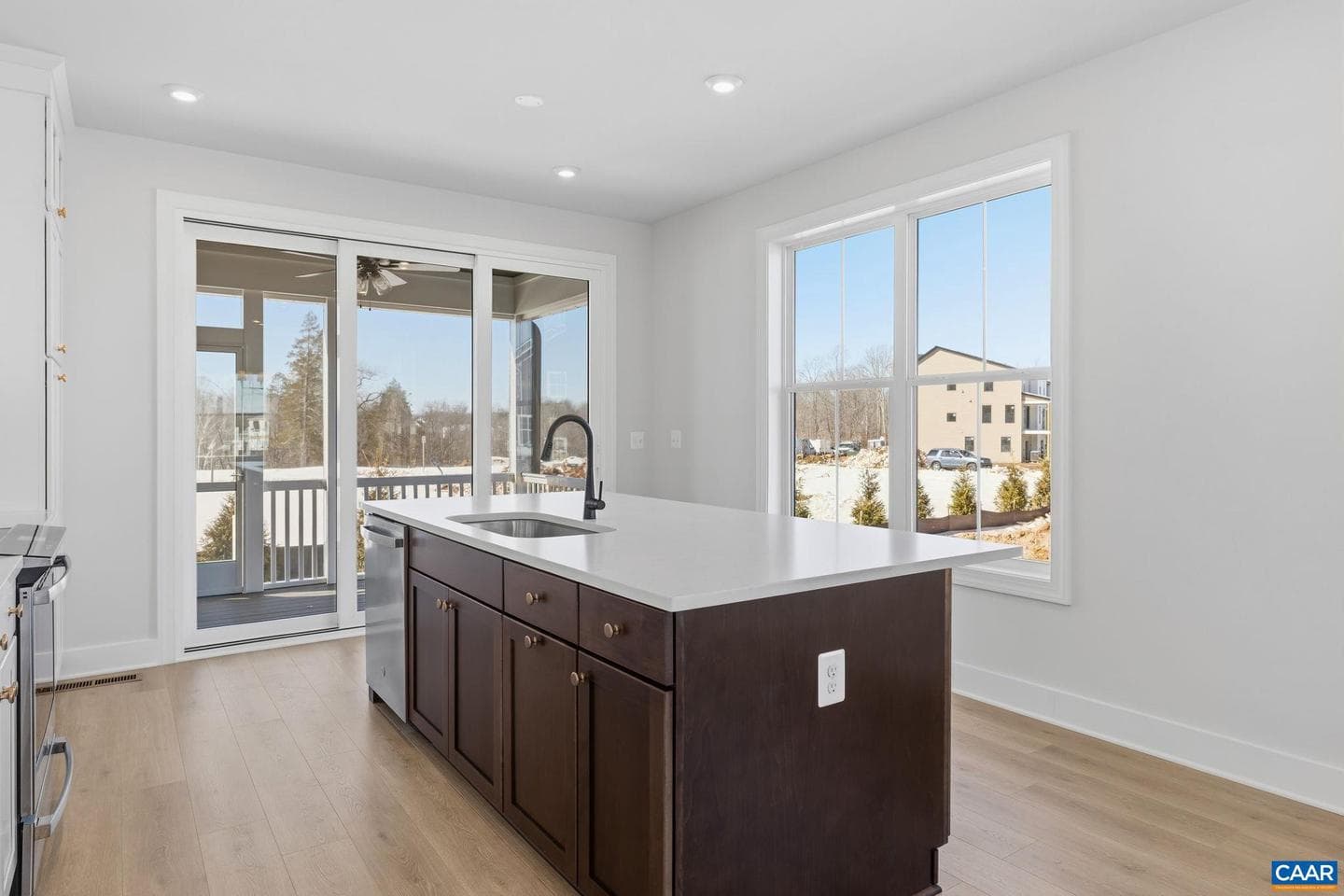 22e Wardell Crest photo 14